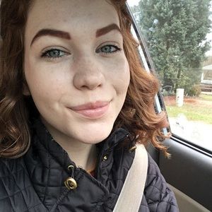 Meet your Posher, April